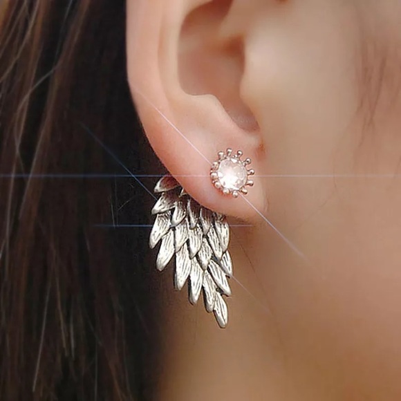 Jewelry - Last Pair☝️❗️Angel Wing Back Bling Stud Earrings